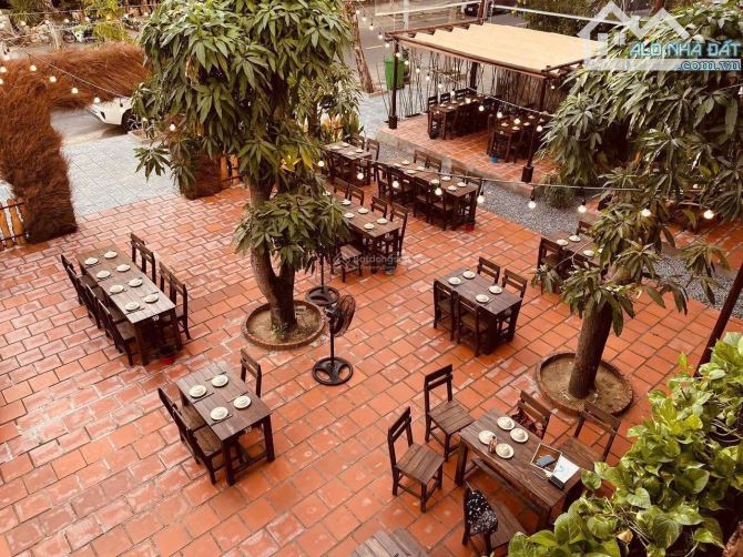 Cho thuê lô góc nhà sân vườn mặt tiền TRẦN BẠCH ĐẰNG - ( ngang 27m )