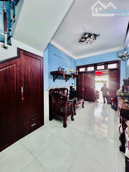 XOẮN BÁN, XE HƠI NGỦ TRONG NHÀ LINH TÂY THỦ ĐỨC ,71M2 ,3TẦNG BTCT,HƠN 8TỶ .