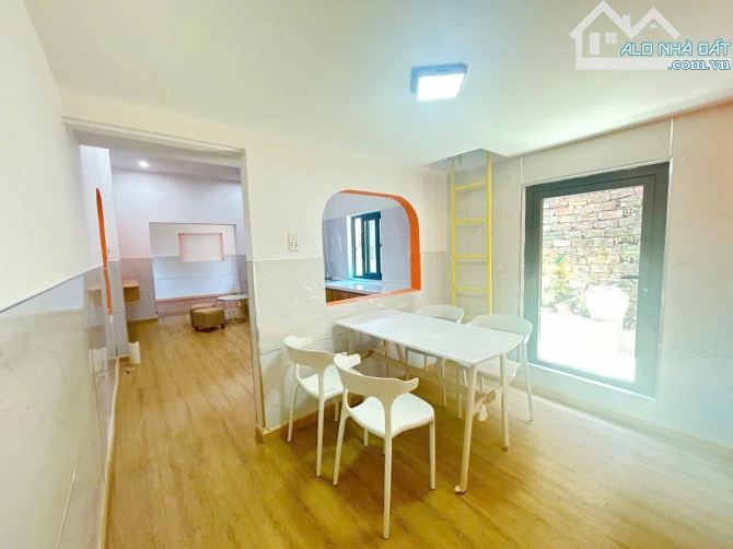 Bán gấp nhà đẹp kiệt lớn Nguyễn Công Trứ 81m2