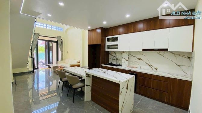 SIÊU PHẨM SÁT CHỢ VÕ THỊ THỪA - 60M - 4 TẦNG - Full NỘI THẤT- MT 10M - 6.3 TỶ TL-