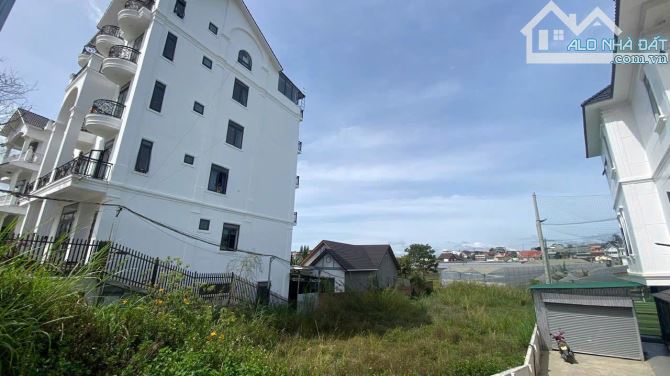 Bán lô đất XD mặt tiền Tô Hiệu Đà Lạt 1082m2 giá 30 tỷ
