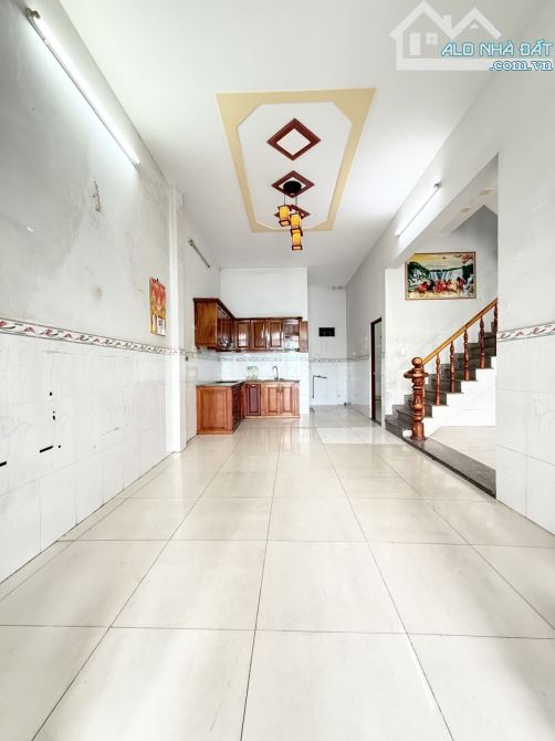 NHÀ 2 TẦNG - 105M2 NGANG 7 MÉT - MT ĐƯỜNG TAM ĐÔNG HM - GIÁ 4T380