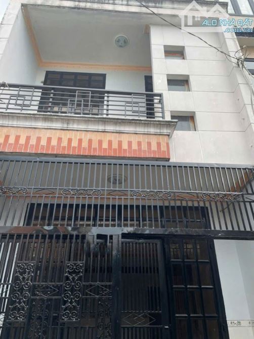 Bán gấp! Nhà Vuông 2 mặt hẻm DTSD 61m2 – Nguyễn Ảnh Thủ Q12