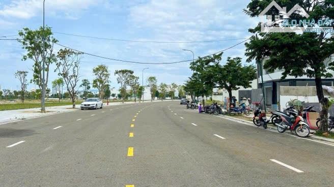 Mặt tiền DT 769 kết nối sân bay - cách cầu Cát Lái 800m - sổ sẵn - giá 1tỷ6 thương lượng t