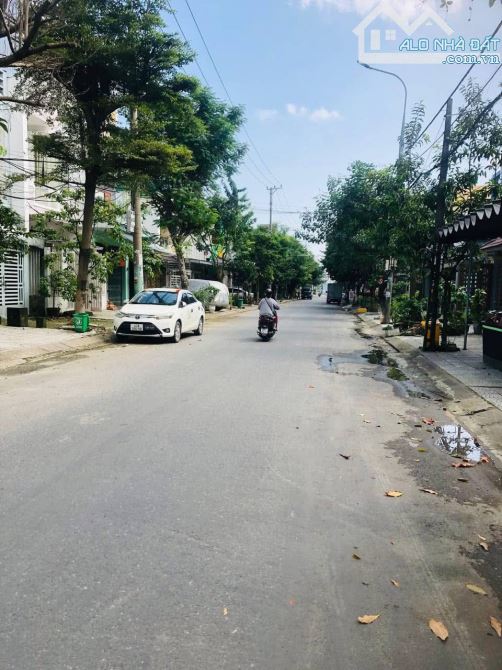 🏩 Bán đất mt đường 7m5 Nguyễn Xí, 100m2, giá 5.x tỷ tl