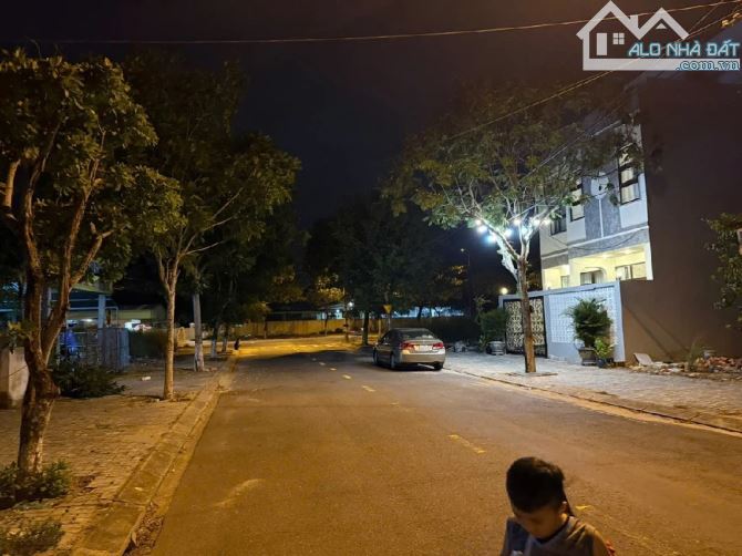 Cơ hội đầu tư lô đất hiếm sát biển tại Đà Nẵng! Kim đồng , Hải Hoà , Ngũ Hành Sơn