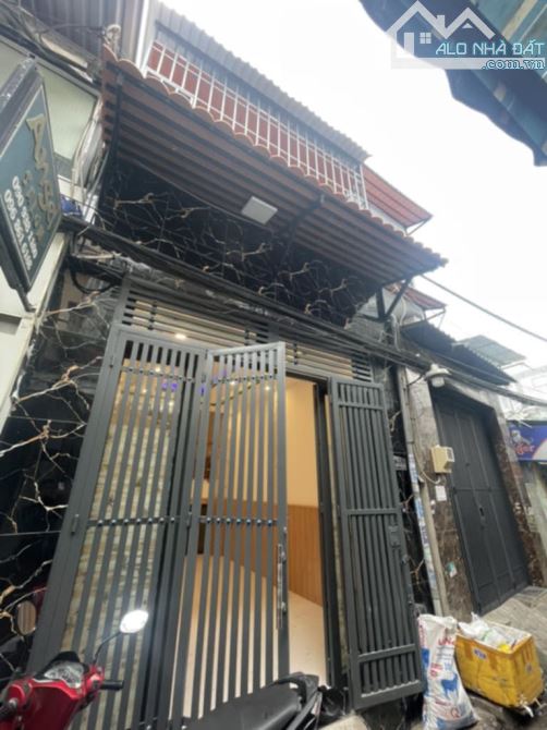 NHÀ ĐẸP 2 TẦNG BTCT, GẦN CẦU CHỮ Y, 40M2, KHÔNG QUY HOẠCH, SHR, HOÀN CÔNG ĐỦ, CHỈ NH