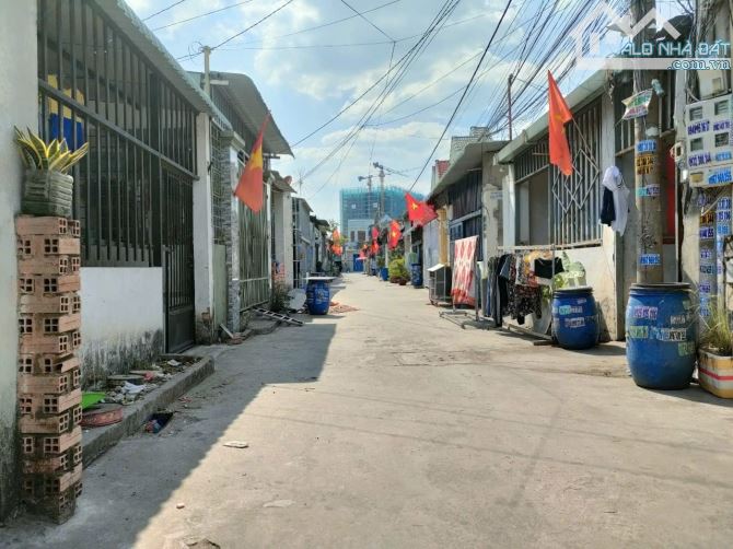 Bán nhà C4, Nguyễn Thị Minh Khai,đt 141m2(5x28.5)