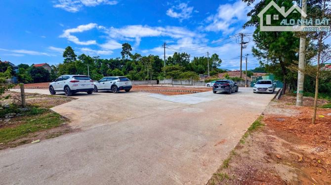 Đất nền kiệt ô tô tránh nhau Huyền Trân công chúa cạnh làng hành hương giá 1 tỷ 180
