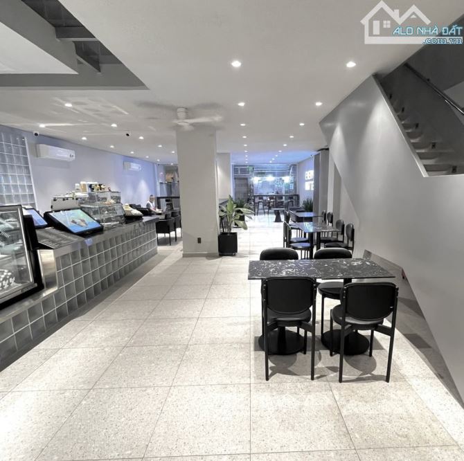 BÁN GẤP MT 8M TRẦN KHÁNH DƯ, QUẬN 1 - 8x25 (200M2) - 4 TẦNG X SÂN THƯỢNG - GIÁ 48 TỶ