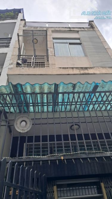 Nhà giá rẻ Bùi Minh Trực P5Q8, Dt 4x15 3tầng 3pn hẻm thông giá 6.5tỷ TL mạnh.