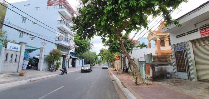 BÁN LÔ ĐẤT MẶT TIỀN PHAN CHU TRINH  SÁT BIỂN - (7x31) THÍCH HỢP XÂY KHÁCH SẠN GIÁ 24 TỈ