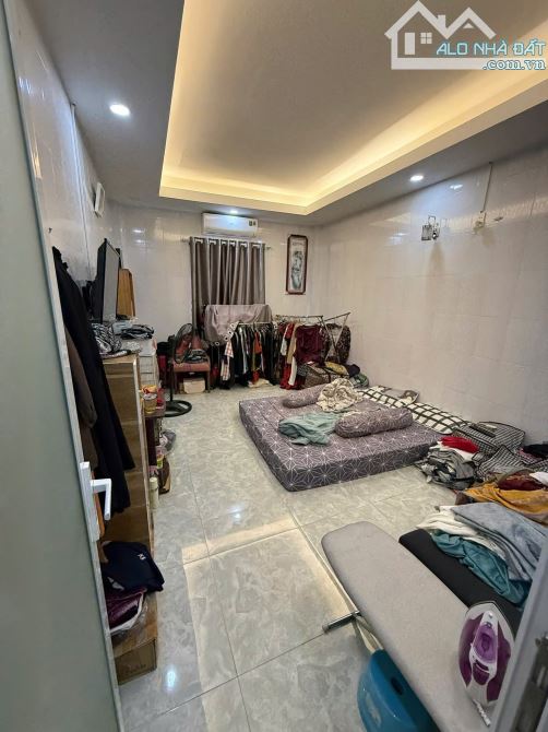 Nhà Đẹp 3 Tầng, Lê Thị Bạch Cát Quận 11, Hẻm 3M, 3PN-3WC, Ko QH,  Nhà Mới ở ngay, Nhỉnh 4