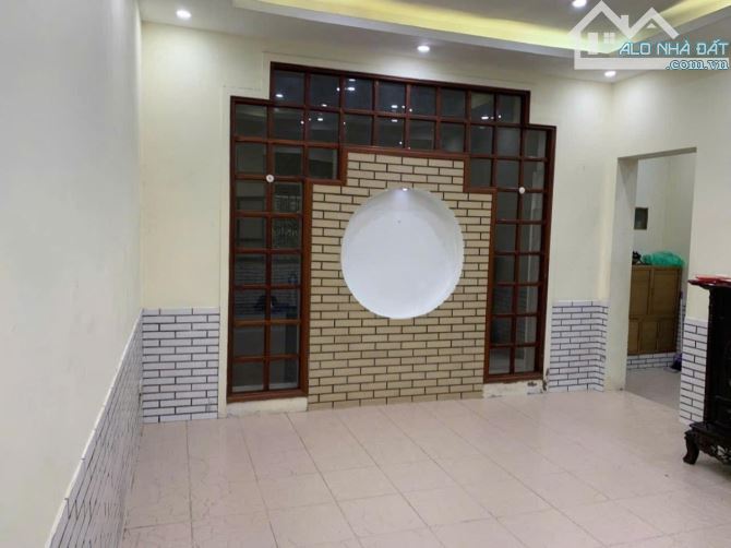 Bán nhà Chính Kinh - Thanh Xuân gần Royal 70m2 MT 6m ngõ ô tô giá 12.9 tỷ