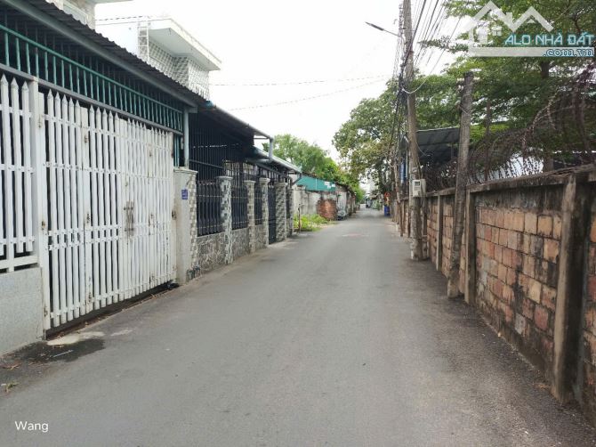 Lô đât NGỘP KẾ BỆNH VIỆN HẠNH PHÚC QL13 2,55 tỷ, 75,7 m2, mặt tiền 5m, pháp lý đầy đủ