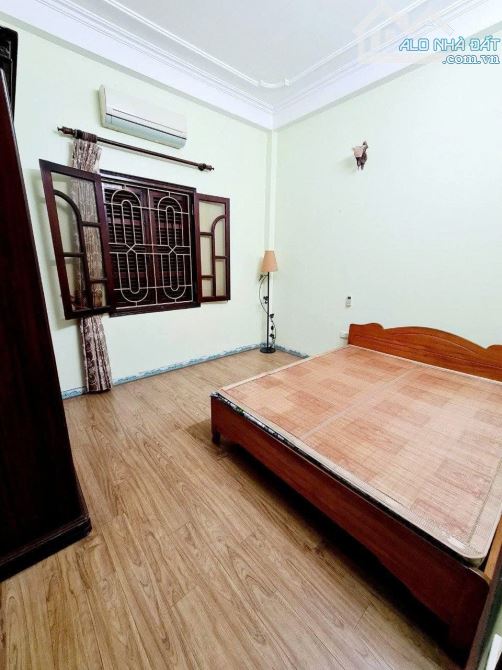 Cho thuê nhà 4 tầng phố Quan Nhân, Thanh Xuân. Giá: 14tr.