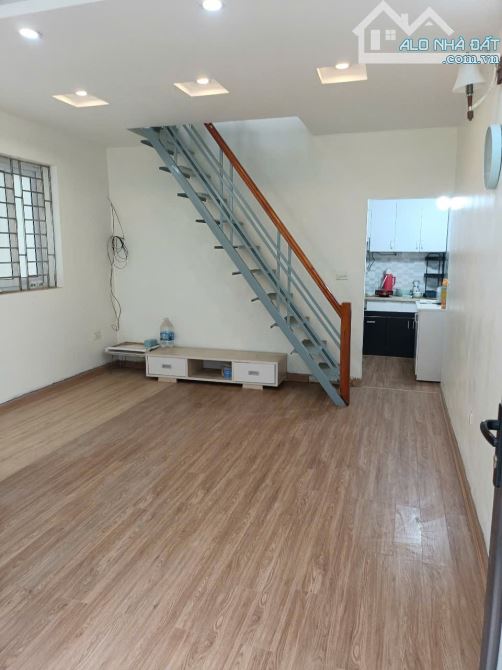 NHỈNH 3 TỶ. Bán nhà Đông Mỹ, Thanh Trì diện tích 32m2, 2 tầng cách ô tô 20m