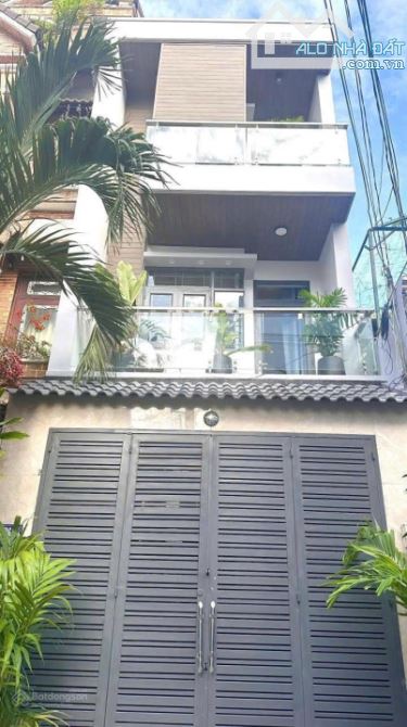 Sát Quận 1! Bán nhà Bình Thạnh 4 tầng (4x15) hẻm xe hơi Nguyễn Cửu Vân P.17, nhỉnh 9 tỷ