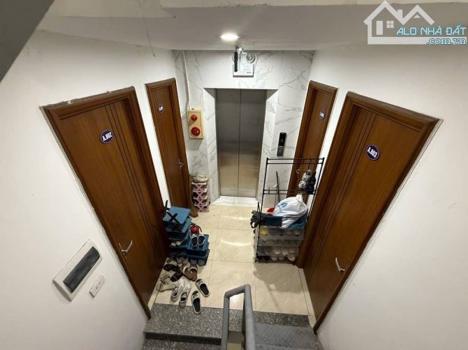 Bán nhà phố Láng Hạ, Đống Đa, 80m2 x 8 tầng thang máy, mặt tiền 6m, dòng tiền 135 triệu/th