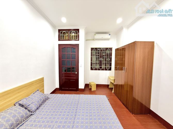 Bán nhà Khương Trung, Thanh Xuân, nhà đẹp full nội thất, ngõ thông, gần ô tô