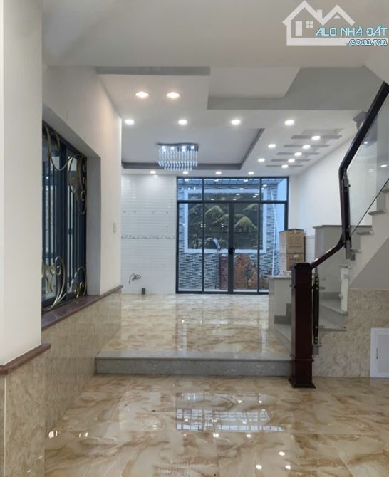 NHÀ MẶT TIỀN 5 TẦNG Đ. HUỲNH THỊ ĐỒNG – KHU VIP – THỊ TRẤN NHÀ BÈ – GIÁ CHỈ 11Tỷ500