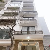 BÁN NHÀ ĐẸP Ở NGAY ĐƯỜNG 4M  HOÀNG QUỐC VIỆT THANG MÁY GẦN HỒ 48M 7 TẦNG NHỈNH 12