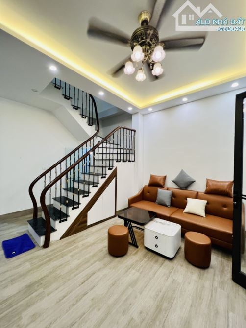 Bán nhà 30mx5 tầng tại #NguyễnNgọcNại – ngõ sáng – ở ngay – 6,2 tỷ