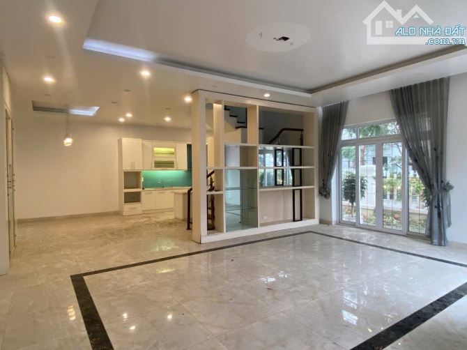 SIÊU PHẨM PHỐ NGỌC THỤY LONG BIÊN 26 TỶ DT 115M MT 6M 6T NGÕ THÔNG TỨ TUNG KINH DOANH TỐT