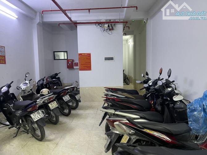 CCMN Yên Xá 78m mt4,8m 8tầng 20P gác xép, ngõ rất to,nông, gần Phố