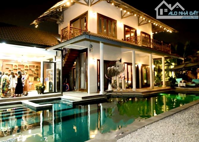Bán BIỆ THỰ nghỉ dưỡng trung tâm TRƯỜNG THỌ THỦ ĐỨC DT 705m2 Giá 57 Tỷ