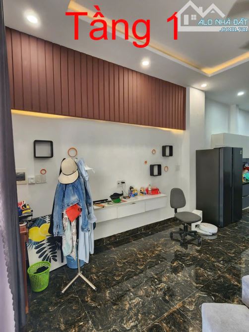Cho thuê nhà 3 tầng, gần ngay Đại Học Sư Phạm, Đường Chơn Tâm, Hoà Khánh, Đà Nẵng