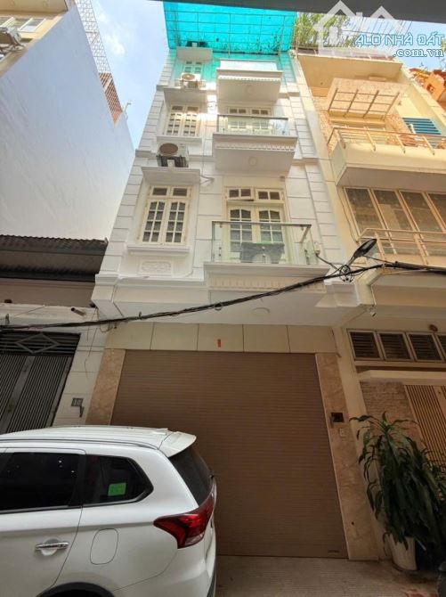 Bán Nhà Phố Phạm Tuấn Tài Cầu Giấy DT 50M 5 Tầng Phân Lô Oto Tránh Gần Phố Nhà Đẹp Ở Ngay