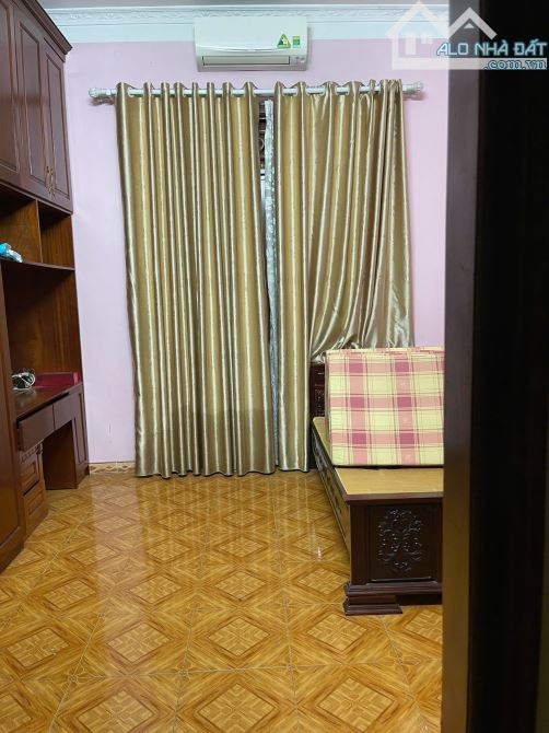 Cho thuê nhà nguyên căn làm Vp đường Tân Xuân, DT 60m2 x 3,5 tầng, giá 15 triệu/tháng
