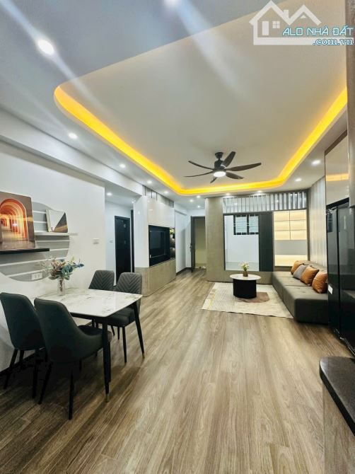 MẶT PHỐ LỤA LÀ GẤM VÓC PHÙNG KHẮC KHOAN_PHỐ CỔ HAI BÀ_MẶT TIỀN RỘNG