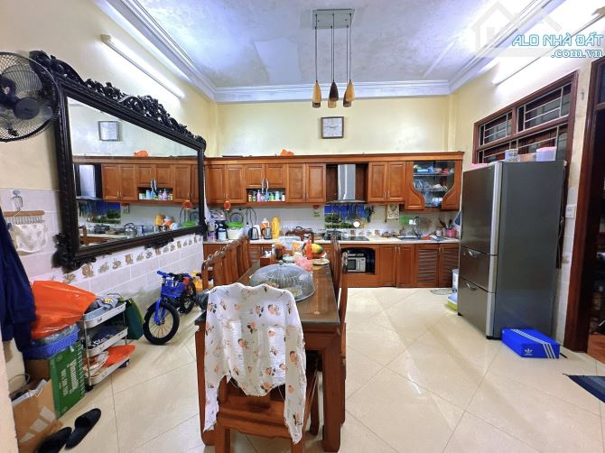 LẠC LONG QUÂN 71M2, 5 TẦNG, MT 5.6M, NGÕ THÔNG Ô TÔ, 18.9 TỶ