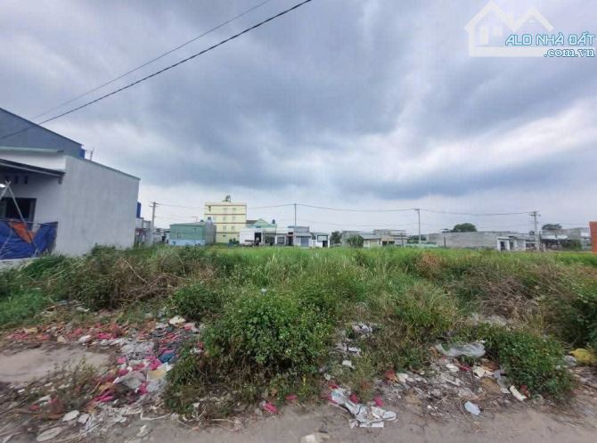 Bán Lô Đất Vị Trí Đắc Địa , Mặt Tiền Đường Xe Hơi Tránh Gần KCN Phú An Thạnh - Bến Lức
