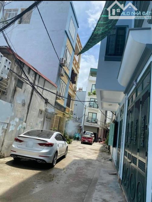 Lô Góc Giảng Võ, 30m Ra Phố, Ô Tô Đỗ Cửa, Ngõ Thông Kinh Doanh 40m2*4T MT 5m Chào 13 Tỷ