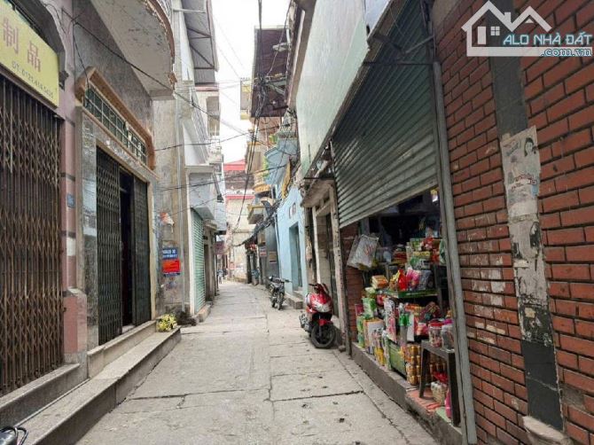 Bán đất tặng nhà Từ Sơn, ô tô, dân xây kiên cố ở ngay, kinh doanh, dòng tiền, hơn 2 tỷ
