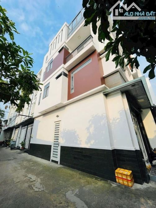 Siêu phẩm căn góc 4 tầng ngay Vincom Q7 DT 68m2 chỉ 8,6tỷ