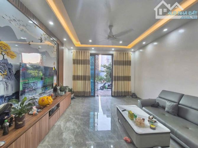 🔥 Bán nhà 3 tầng x 100m2 đường 13m tuyến 2 Trương Văn Lực, KPL Đống Chuối Hùng Vương 5,7t