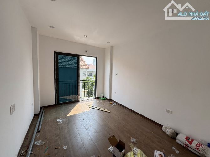 LIÊN MẠC 36M2, 5 TẦNG, MẶT TIỀN 3.3M, Ô TÔ NHỎ ĐỖ CỬA, CÁCH 10M Ô TÔ TRÁNH, GIÁ 6.55 TỶ