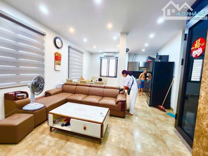 MẶT NGÕ TRẦN QUỐC VƯỢNG CẦU GIẤY THÔNG KINH DOANH - Ô TÔ - THANG MÁY 100M 5 TẦNG 29,5 TỶ.