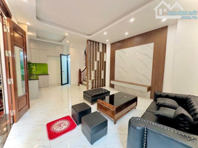 Bán nhà lô góc Dương Nội .Ngõ nông, gần Aeon Mal,sổ đỏ chính chủ