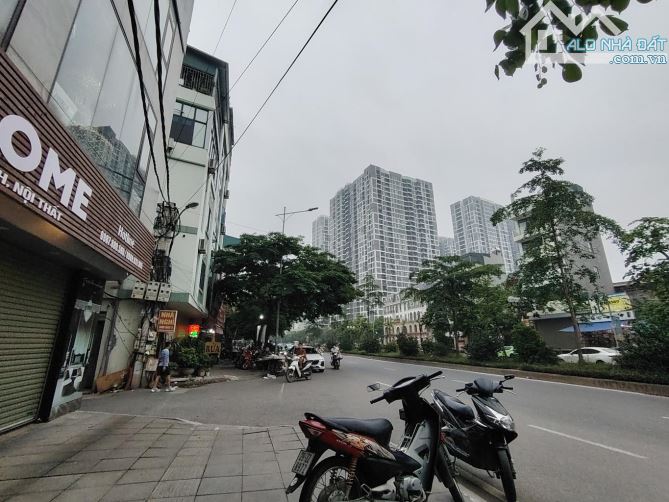 An Đào C- Trâu Quỳ _Bán Đất Tặng Nhà 58m MT 4,5m - 10m ra Ô TÔ Tránh