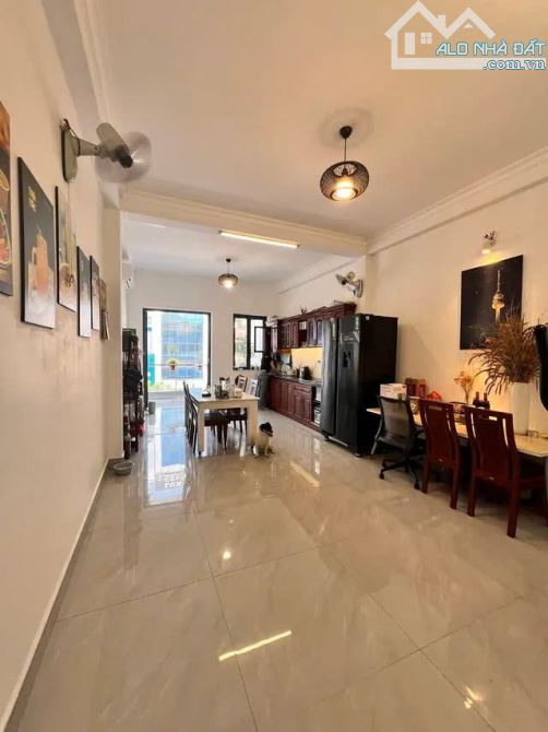 Nhà mặt tiền Gò Dầu, 80m2, 4x20, 4 tầng, KD cực đỉnh, giá chỉ 20.5 tỷ TL