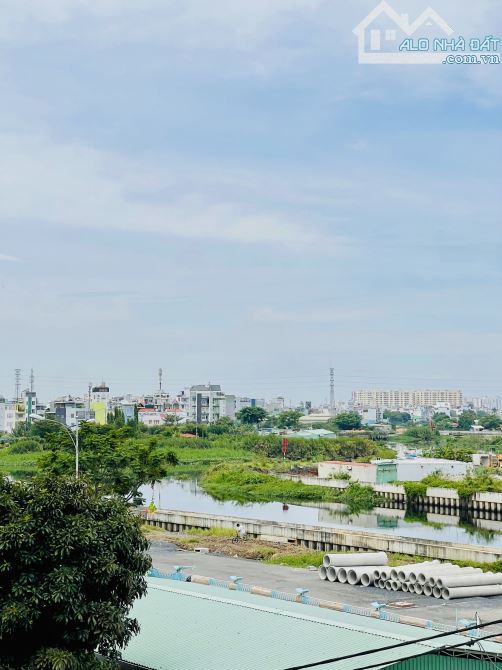 Bán nhà 3 tầng Phạm Văn Chiêu, An Hội Tây, Gò Vấp, hẻm ô tô 8m, 56m2, khu đồng bộ, 7 tỷ 6