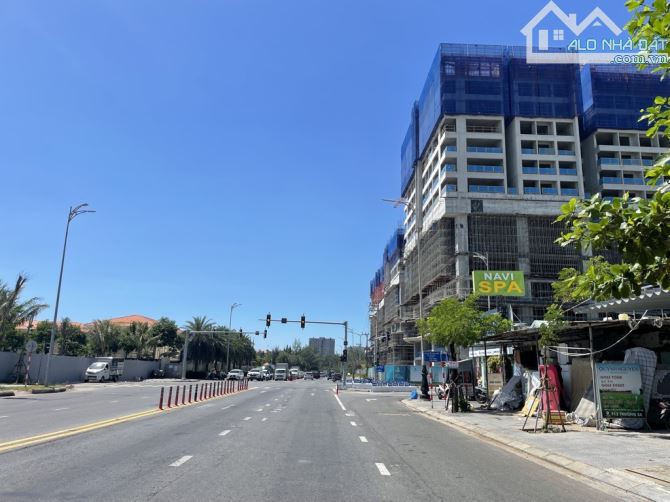 🎉🎉🎉🎉🎉LÔ ĐẤT DT 100M 5x20, ĐƯỜNG 10M5 LỀ 5M. CÁCH BIỂN 300M.