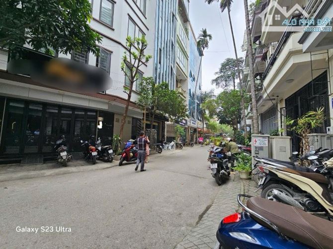 MẶT PHỐ TRUNG HÒA - DT 155M2 x 5T - MT 5,5M - 79,5 TỶ - MẶT PHỐ - VỈA HÈ RỘNG - KD ĐỈNH