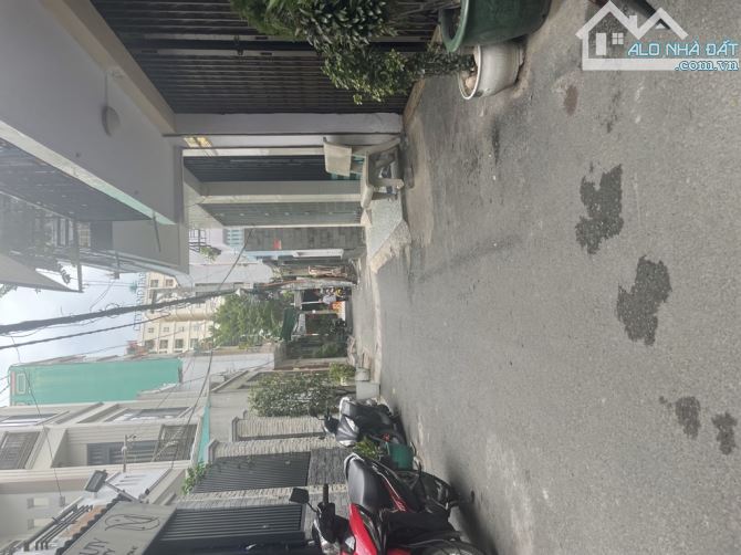 Nhà riêng Phường 10 - Cityland Lotte NGUYỄN VĂN LƯỢNG (4x18.5m - 3tầng BTCT) HXH đổ cửa