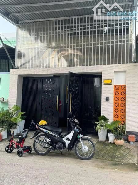 Nhà thiết kế riêng tại lê thị siêng 148m2 giá 890 triệu , sổ hồng riêng , sang tên ngay